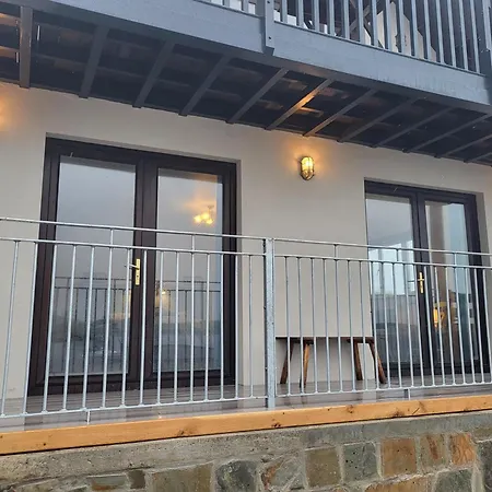 The Boat House Waterside Holiday home *