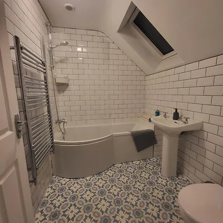 The Boat House Waterside Holiday home Adrigole